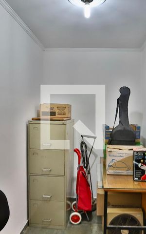 Casa à venda com 180m², 4 quartos e 1 vaga Casa à venda com 180m², 4 quartos e 1 vagaQuarto de Serviço