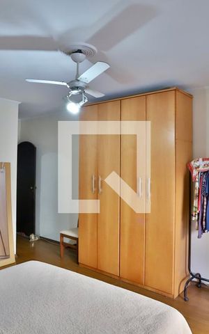 Casa à venda com 180m², 4 quartos e 1 vaga Casa à venda com 180m², 4 quartos e 1 vagaQuarto 1
