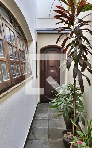 Casa à venda com 180m², 4 quartos e 1 vaga Casa à venda com 180m², 4 quartos e 1 vagaEntrada