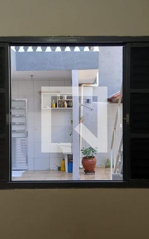 Casa para alugar com 230m², 3 quartos e 1 vaga Casa para alugar com 230m², 3 quartos e 1 vagaEdícula