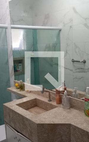 Casa para alugar com 230m², 3 quartos e 1 vaga Casa para alugar com 230m², 3 quartos e 1 vagaBanheiro
