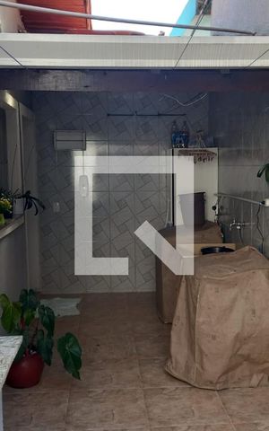 Casa para alugar com 230m², 3 quartos e 1 vaga Casa para alugar com 230m², 3 quartos e 1 vagaÁrea de Serviço