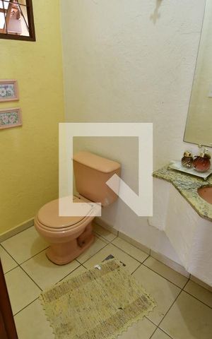 Casa à venda com 202m², 3 quartos e 4 vagasLavabo