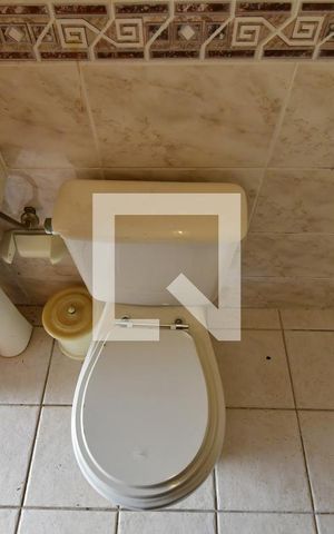 Casa à venda com 202m², 3 quartos e 4 vagasBanheiro de serviço