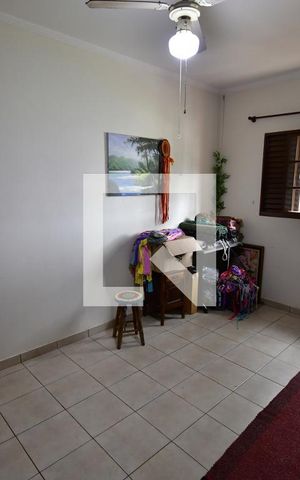 Casa à venda com 202m², 3 quartos e 4 vagasQuarto 2