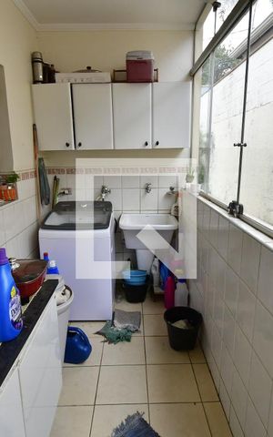 Casa à venda com 202m², 3 quartos e 4 vagasÁrea de Serviço