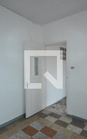 Casa à venda com 70m², 2 quartos e sem vagaSala