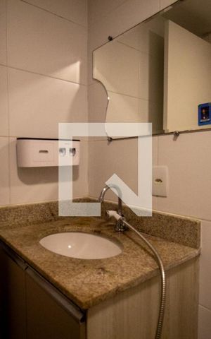 Apartamento à venda com 100m², 3 quartos e 1 vaga Apartamento à venda com 100m², 3 quartos e 1 vagaBanheiro da Suíte