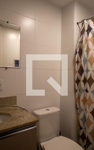 Apartamento à venda com 100m², 3 quartos e 1 vaga Apartamento à venda com 100m², 3 quartos e 1 vagaBanheiro da Suíte