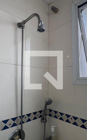 Casa à venda com 330m², 3 quartos e 3 vagas Casa à venda com 330m², 3 quartos e 3 vagasBanheiro da Suíte