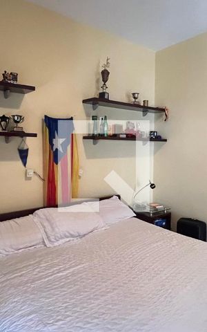 Casa à venda com 330m², 3 quartos e 3 vagas Casa à venda com 330m², 3 quartos e 3 vagasSuite
