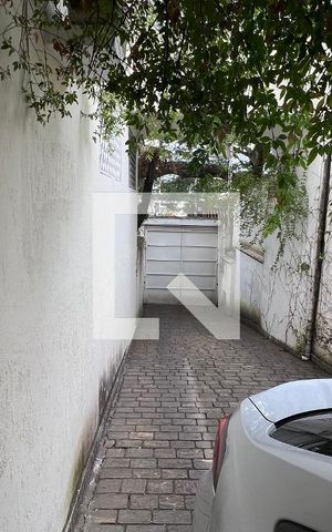Casa à venda com 330m², 3 quartos e 3 vagas Casa à venda com 330m², 3 quartos e 3 vagasGaragem