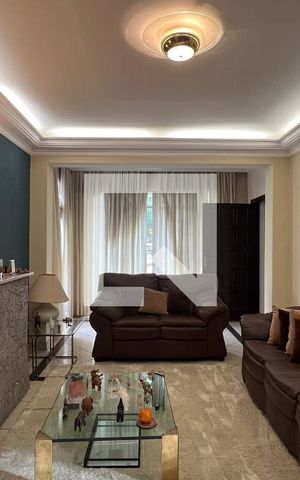 Casa à venda com 330m², 3 quartos e 3 vagas Casa à venda com 330m², 3 quartos e 3 vagasSala