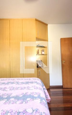 Apartamento à venda com 260m², 4 quartos e 3 vagasQuarto 4