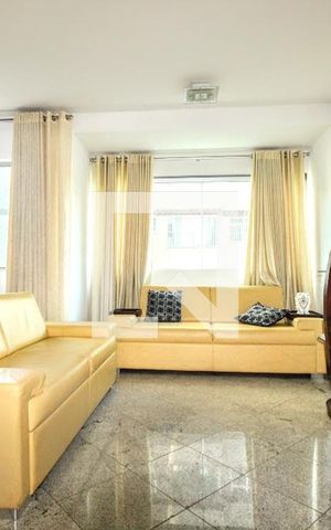 Apartamento à venda com 260m², 4 quartos e 3 vagasSala