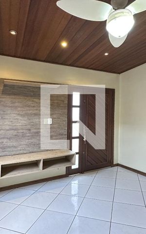 Casa para alugar com 86m², 3 quartos e 1 vagaSala