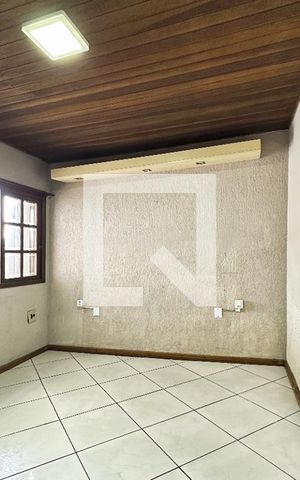Casa para alugar com 86m², 3 quartos e 1 vagaSuíte 