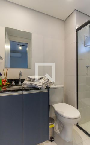 Studio para alugar com 25m², 1 quarto e sem vaga Studio para alugar com 25m², 1 quarto e sem vagaBanheiro