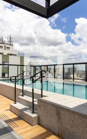 Studio para alugar com 25m², 1 quarto e sem vaga Studio para alugar com 25m², 1 quarto e sem vagaÁrea comum - Piscina
