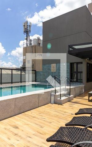 Studio para alugar com 25m², 1 quarto e sem vaga Studio para alugar com 25m², 1 quarto e sem vagaÁrea comum - Piscina