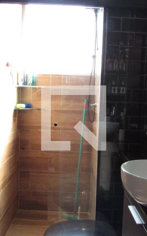 Apartamento à venda com 42m², 2 quartos e sem vagaBanheiro
