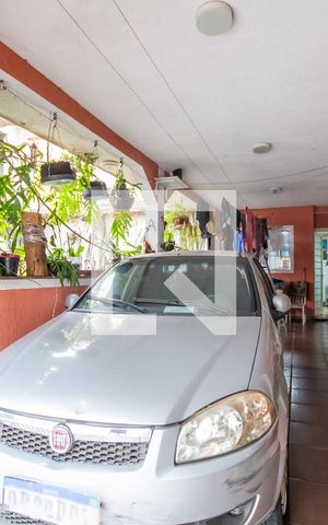 Casa à venda com 450m², 5 quartos e 3 vagas Casa à venda com 450m², 5 quartos e 3 vagasGaragem