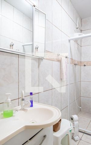 Casa à venda com 450m², 5 quartos e 3 vagas Casa à venda com 450m², 5 quartos e 3 vagasBanheiro 2