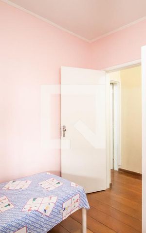 Casa à venda com 450m², 5 quartos e 3 vagas Casa à venda com 450m², 5 quartos e 3 vagasQuarto 3