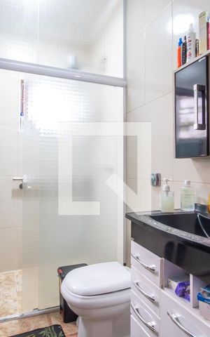 Casa à venda com 450m², 5 quartos e 3 vagas Casa à venda com 450m², 5 quartos e 3 vagasBanheiro da Suíte