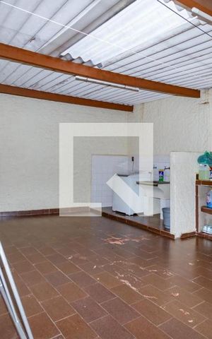 Casa à venda com 275m², 2 quartos e 1 vaga
