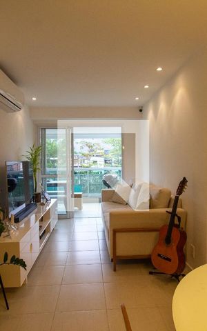 Apartamento à venda com 140m², 2 quartos e 2 vagas Apartamento à venda com 140m², 2 quartos e 2 vagasSala