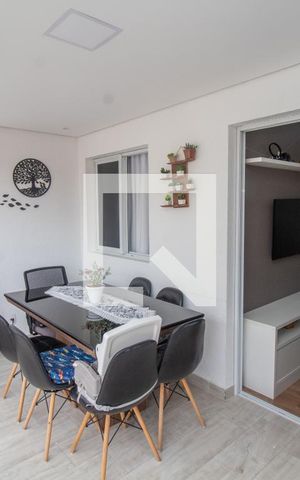 Apartamento à venda com 65m², 2 quartos e 1 vaga Apartamento à venda com 65m², 2 quartos e 1 vagaAmpla Varanda