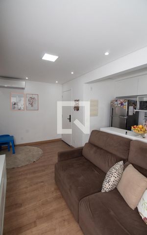 Apartamento à venda com 65m², 2 quartos e 1 vaga Apartamento à venda com 65m², 2 quartos e 1 vagaSala