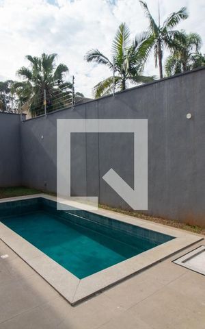 Casa à venda com 416m², 3 quartos e 2 vagasPiscina