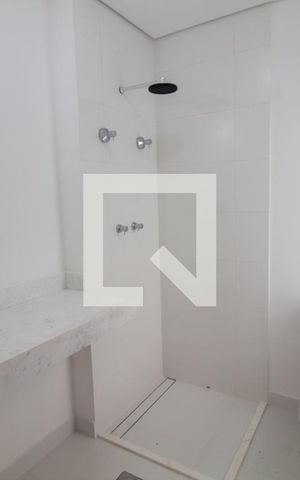 Casa à venda com 416m², 3 quartos e 2 vagasBanheiro da Suíte 1