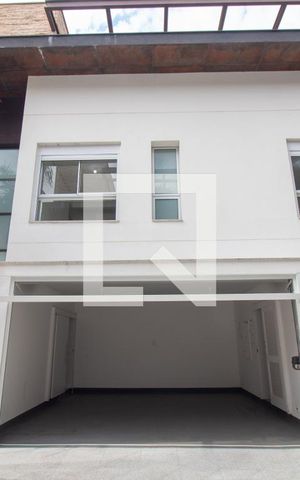 Casa à venda com 416m², 3 quartos e 2 vagasFachada Interna