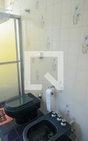 Casa para alugar com 250m², 3 quartos e 5 vagas Casa para alugar com 250m², 3 quartos e 5 vagasQuarto 1 - Banheiro