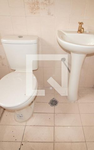 Casa à venda com 127m², 3 quartos e 2 vagas Casa à venda com 127m², 3 quartos e 2 vagasBanheiro