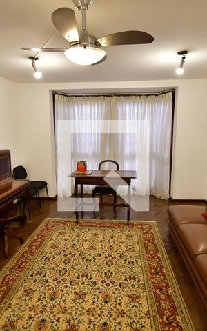 Casa à venda com 986m², 7 quartos e 10 vagasSala - Escritório
