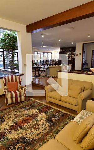 Casa à venda com 986m², 7 quartos e 10 vagasSala
