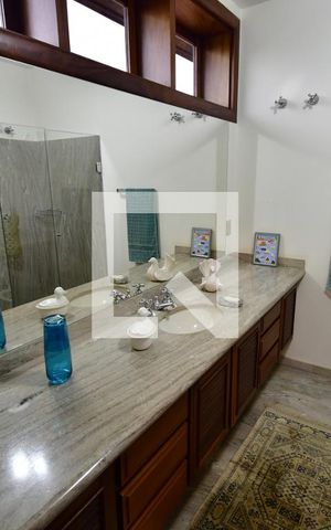 Casa à venda com 986m², 7 quartos e 10 vagasBanheiro 4 - Suíte