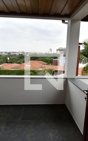 Casa à venda com 986m², 7 quartos e 10 vagasQuarto 1 - Suíte Sacada