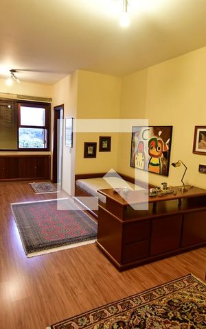 Casa à venda com 986m², 7 quartos e 10 vagasQuarto 4 - Suíte