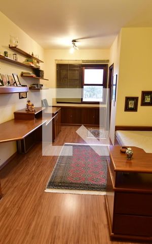 Casa à venda com 986m², 7 quartos e 10 vagasQuarto 4 - Suíte