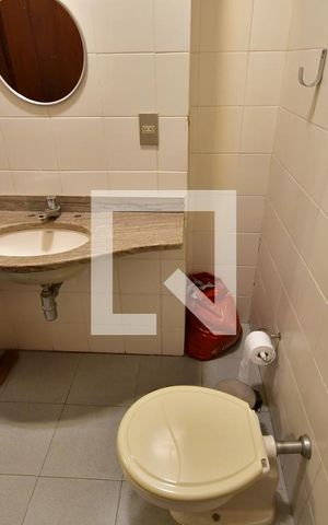 Casa à venda com 986m², 7 quartos e 10 vagasBanheiro de serviço