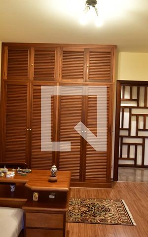Casa à venda com 986m², 7 quartos e 10 vagasQuarto 4 - Suíte