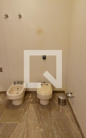 Casa à venda com 986m², 7 quartos e 10 vagasBanheiro 1 - Suíte