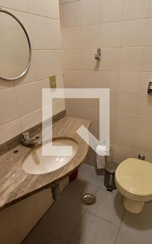 Casa à venda com 986m², 7 quartos e 10 vagasBanheiro de serviço