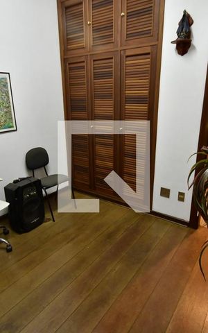 Casa à venda com 986m², 7 quartos e 10 vagasQuarto de Serviço 1 - Suíte