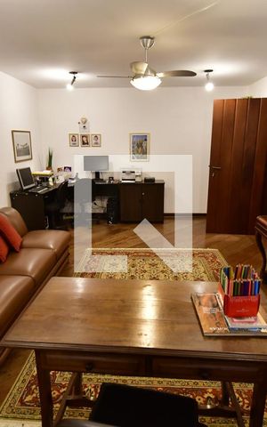 Casa à venda com 986m², 7 quartos e 10 vagasSala - Escritório